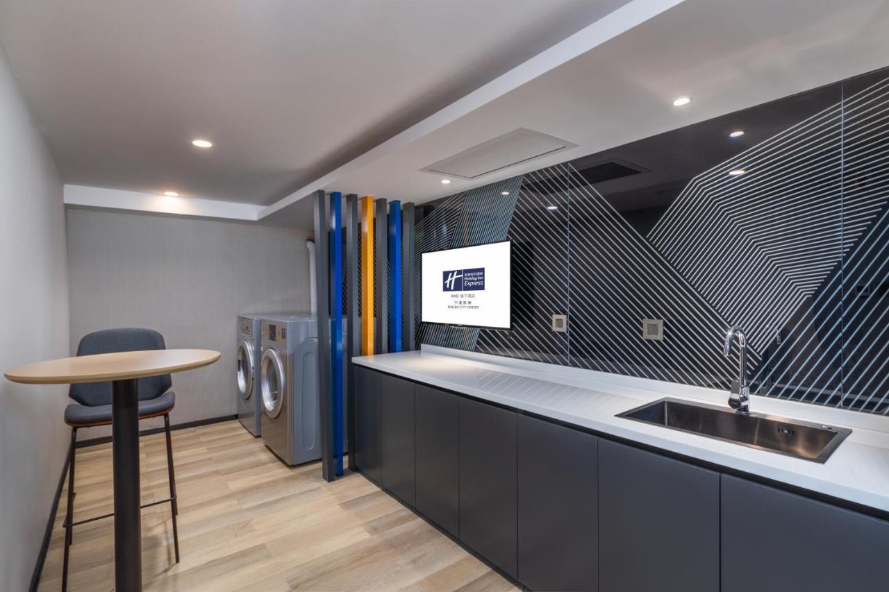 Holiday Inn Express Ningbo City Center By Ihg Εξωτερικό φωτογραφία